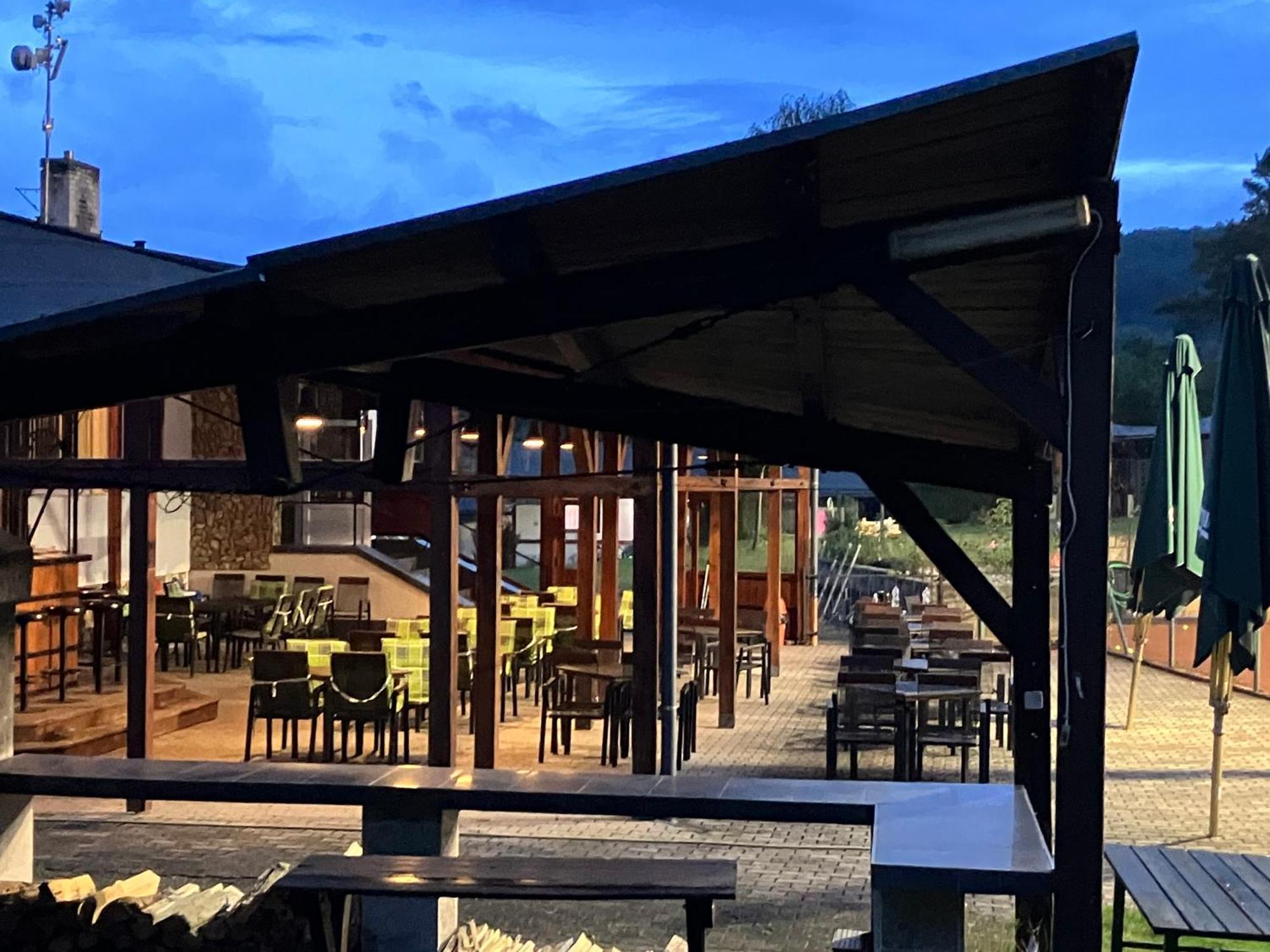 Raj Sportovni A Rekreacni Resort Branzez Kněžmost المظهر الخارجي الصورة
