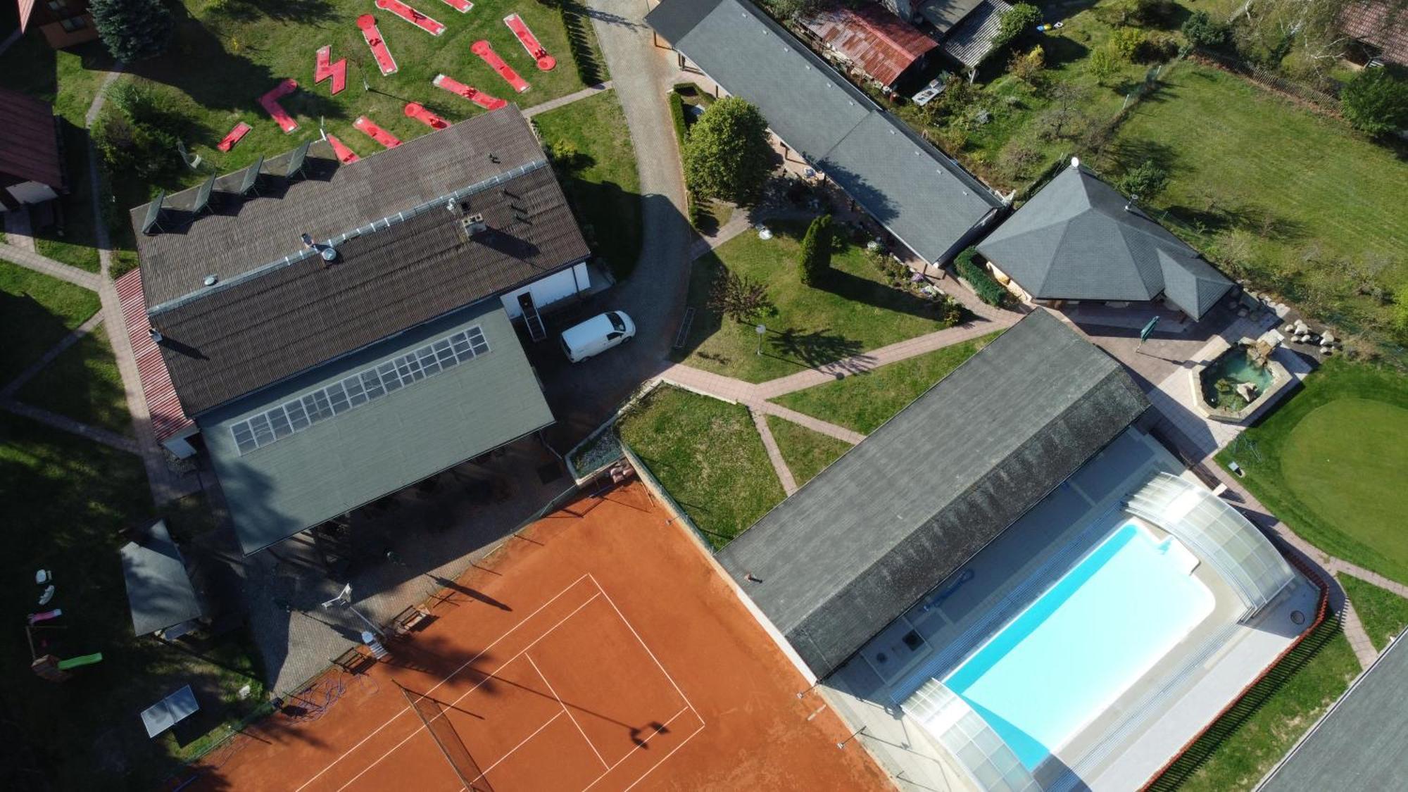 Raj Sportovni A Rekreacni Resort Branzez Kněžmost المظهر الخارجي الصورة
