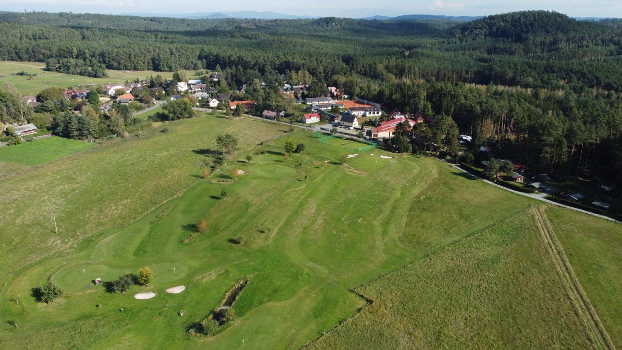 Raj Sportovni A Rekreacni Resort Branzez Kněžmost المظهر الخارجي الصورة