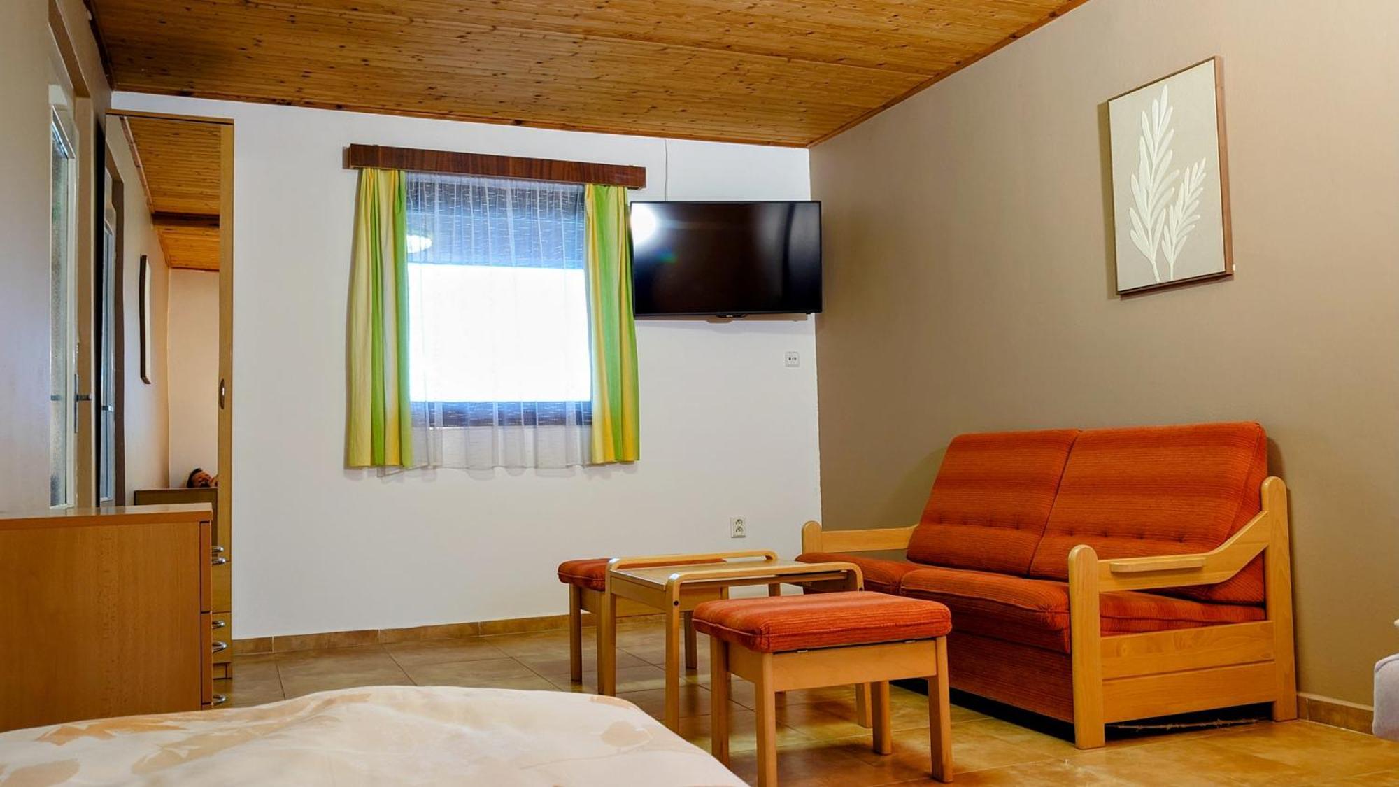 Raj Sportovni A Rekreacni Resort Branzez Kněžmost المظهر الخارجي الصورة